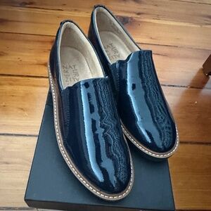 Naturalizer Effie Faux Patent Navy Blue Loafer Size 5